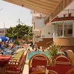 Aparthotel Saffron 3*