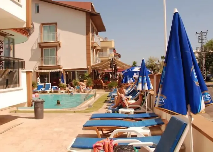 Aparthotel Saffron 3*