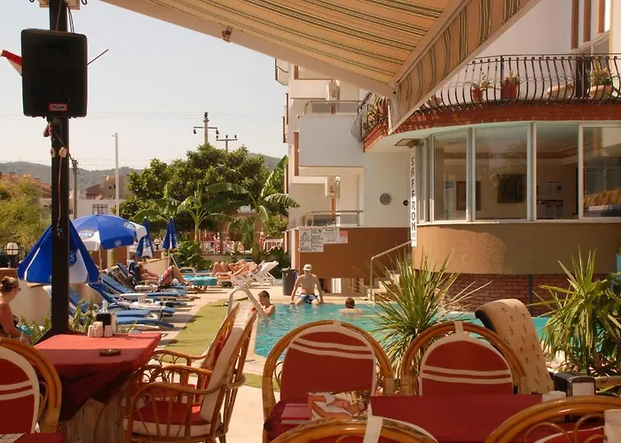 Apart-hotel Saffron 3*